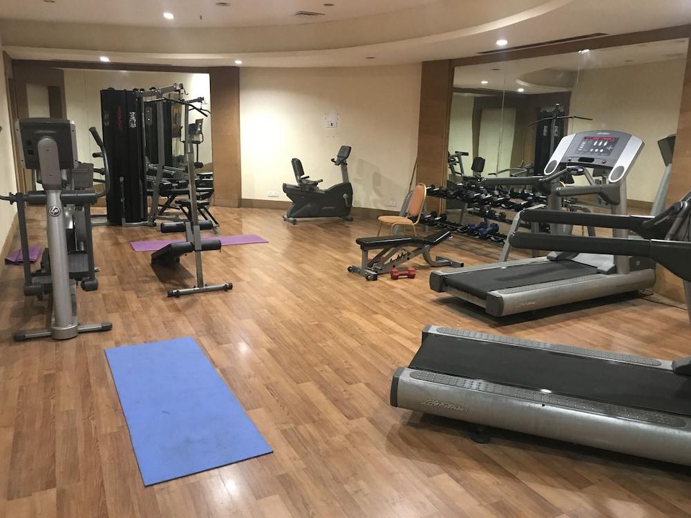 The Manohar Hyderabad Hotell Exteriör bild