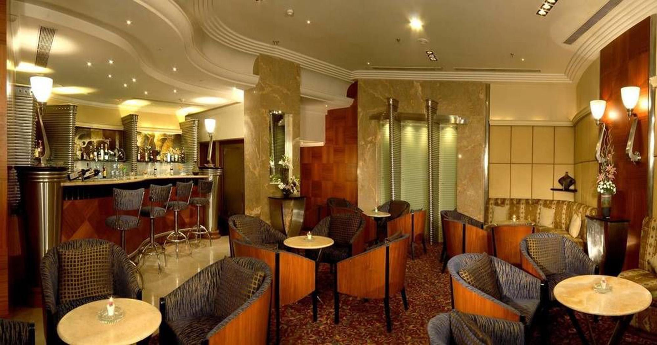 The Manohar Hyderabad Hotell Exteriör bild