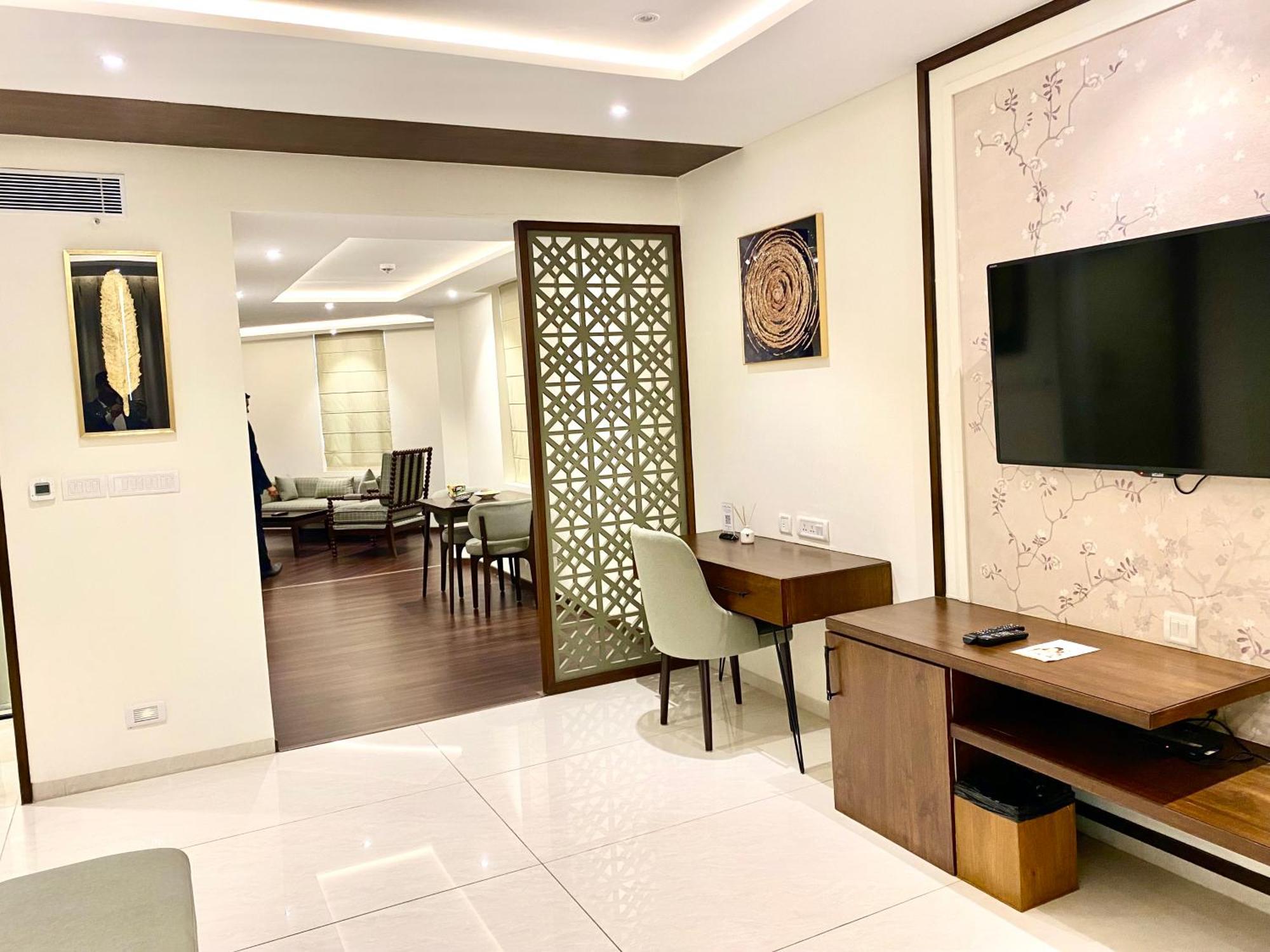 The Manohar Hyderabad Hotell Exteriör bild