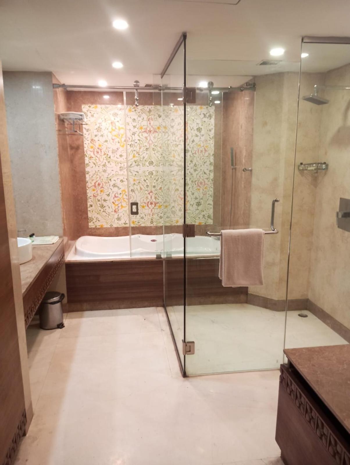 The Manohar Hyderabad Hotell Exteriör bild