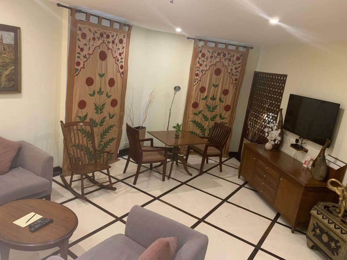 The Manohar Hyderabad Hotell Exteriör bild