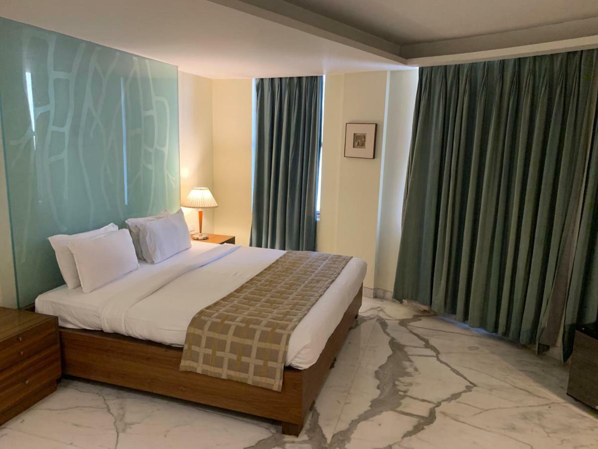 The Manohar Hyderabad Hotell Exteriör bild